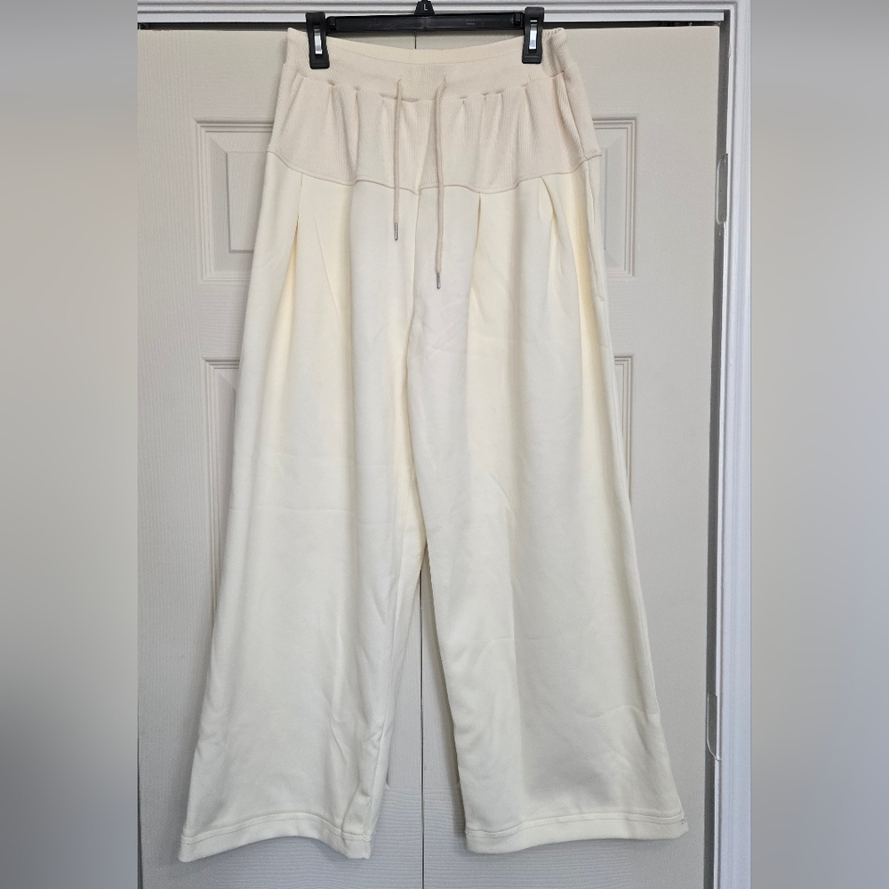 Women's Cream Wide-Leg Pants